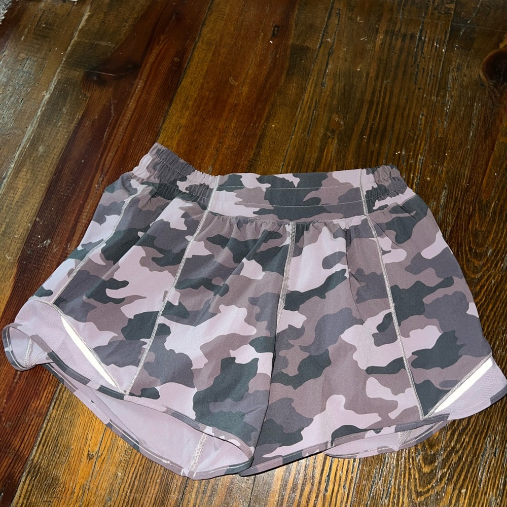 purple camo size 6 lulu hotty hot shorts